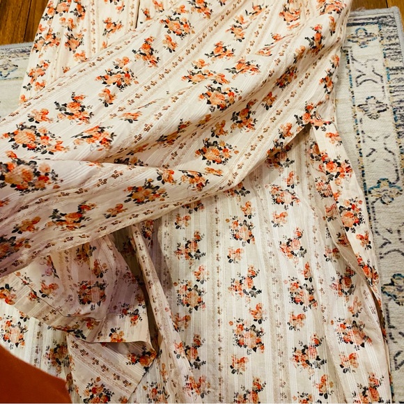 A Loves A Tie Scoop Neck Short Puff Sleeve Floral Print Belted Midi Dress - Picture 8 of 9